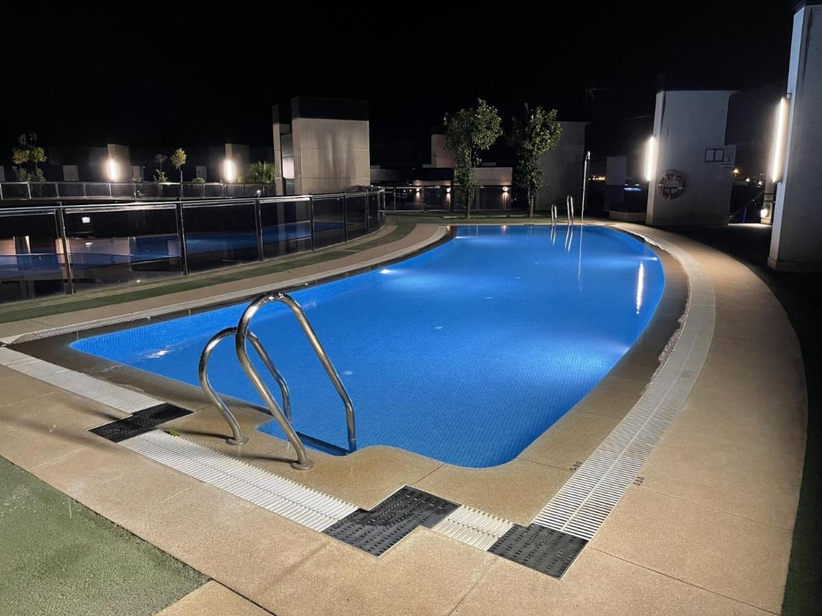 Appartamento Tecnocordoba II Aparcamiento Privado Gratuito Y Piscina Esterno foto